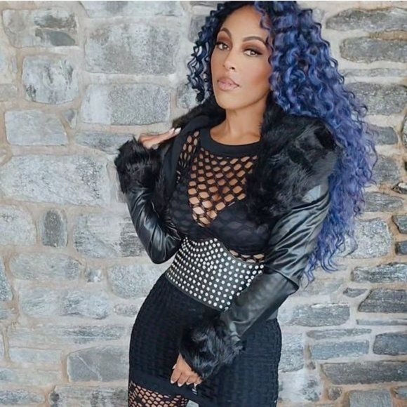 Xena Vegan: Faux Leather & Fur Collar Cropped Bolero - Picture 13 of 17